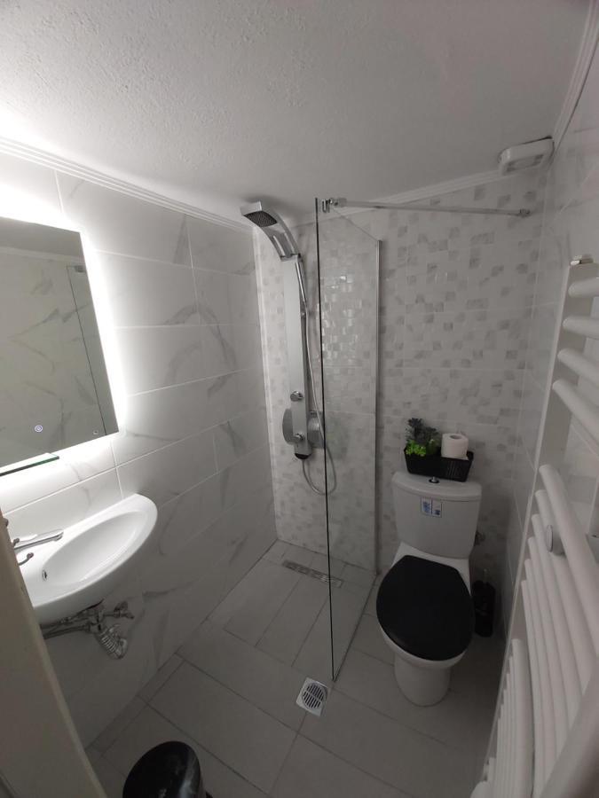 Lux Apartment Downtown Széresz Kültér fotó